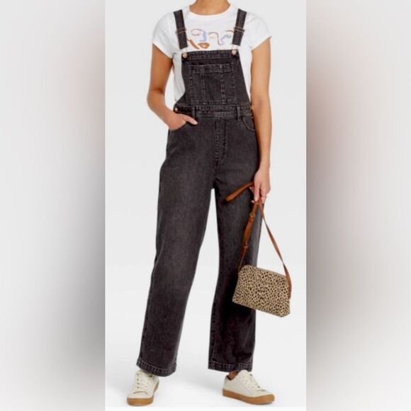Universal Thread Washed Black Relaxed Cropped Ankle Denim Overalls - Picture 1 of 8